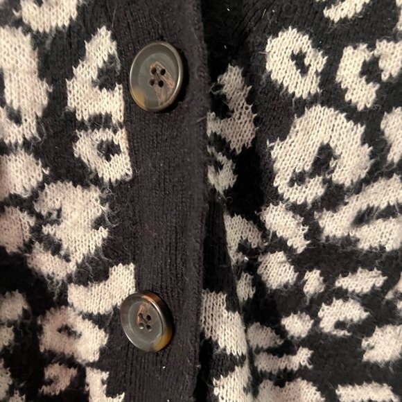 Cardigan  Universal Threads. Size Large. - Picture 3 of 4